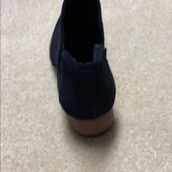 Perfect condition booties. Worn seldom. - Picture 4 of 8